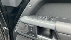 Land Rover Defender 2.0 P300 X-Dynamic SE 90 3dr Auto Petrol Estate